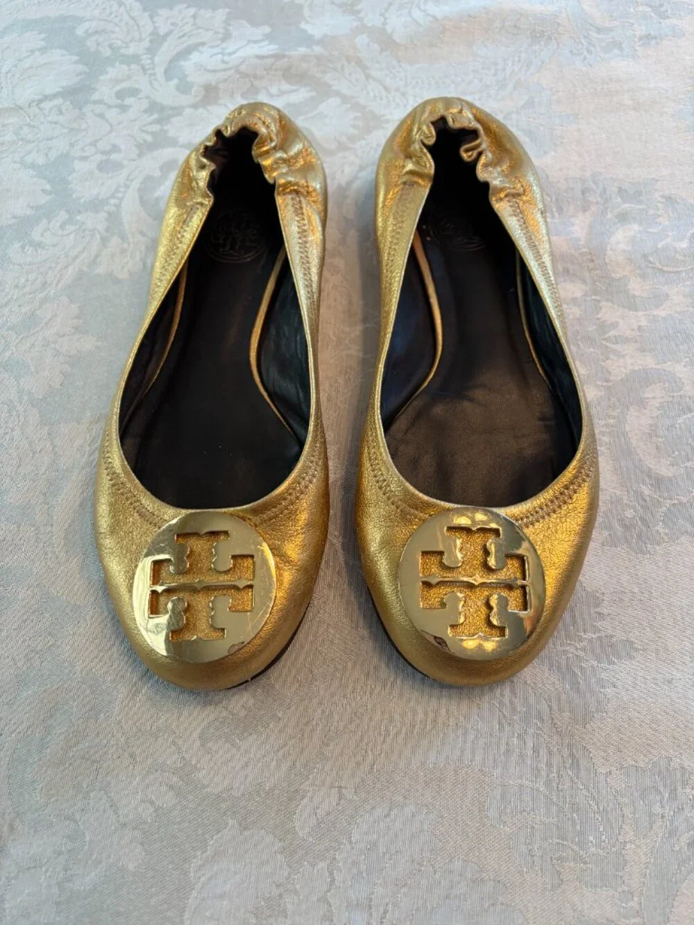 Tory Burch Mettalic Gold Leather Ballet Flats Size 7W Quiet Luxury